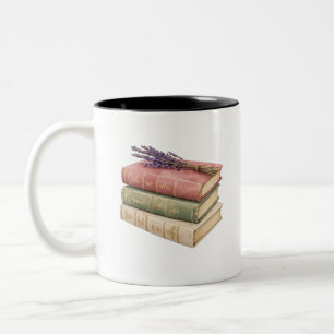 Taza Bicolor Pila de libros antiguos con lavanda Encantador C