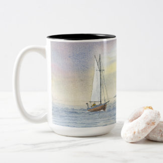 Taza Bicolor Pintando en barco con capa marina de vela Café de 