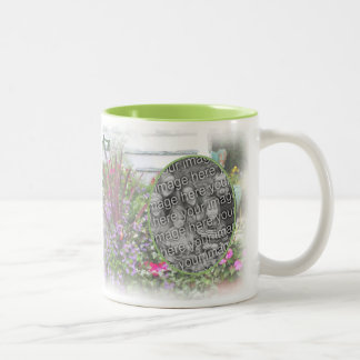 Taza Bicolor Pintura de jardín de flores de patio trasero Añadi