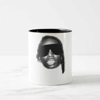 Taza Bicolor Playbooi Cartiii