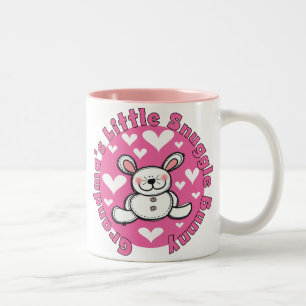 Taza Bicolor Poco conejito del Snuggle de la abuela