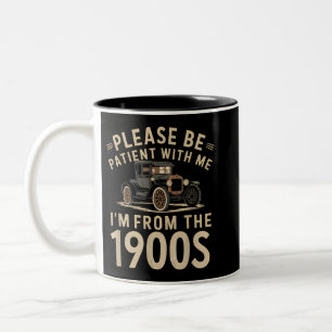 Taza Bicolor Por favor, ten paciencia conmigo, soy del Vinta de