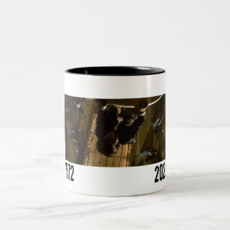 Taza Bicolor Poseidon Adventure Falling Man Mug