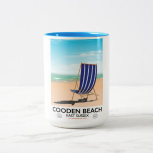 Taza Bicolor Poster de viajes de cosmética de Cooden Beach East