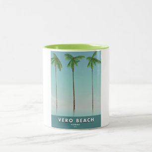 Taza Bicolor Poster de viajes vintage de Vero Beach Florida