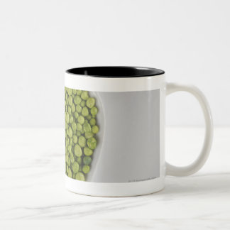 Taza Bicolor Primer de guijarros verdes en un cuenco de la