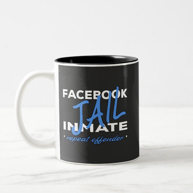 Taza Bicolor Prisión en Facebook (Izquierda)