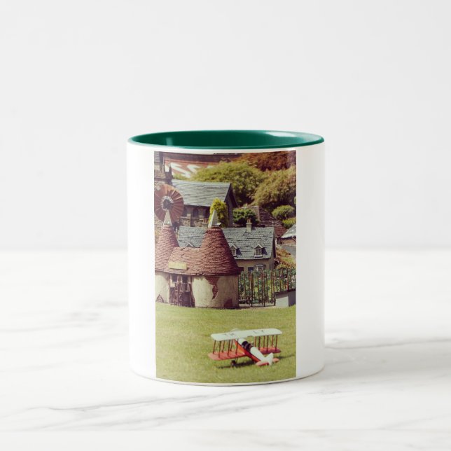 Taza Bicolor Pueblo Modelo Francés Antiguo (Centro)