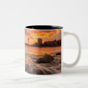 Taza Bicolor Puesta del sol en Barcelona