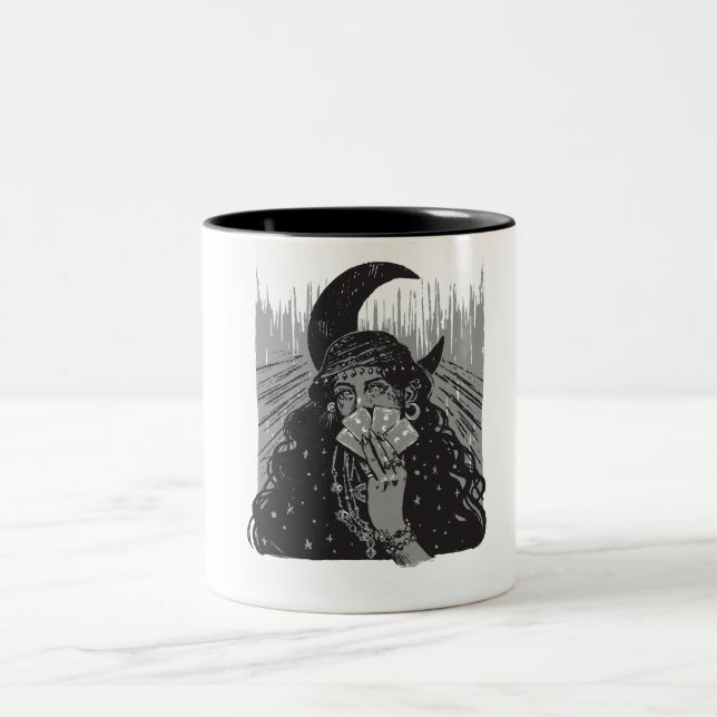 Taza Bicolor queen card art design moon  (Centro)