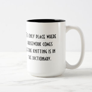 Taza Bicolor Quehacer doméstico contra hacer punto