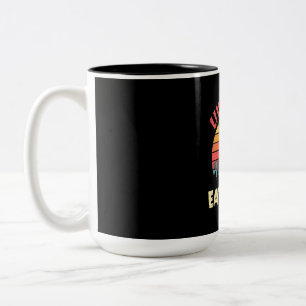 Taza Bicolor Raccoon Lover Live Fast Eed Trash