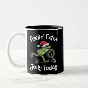 Taza Bicolor Rana divertida de Navidad sintiéndose extra alegre
