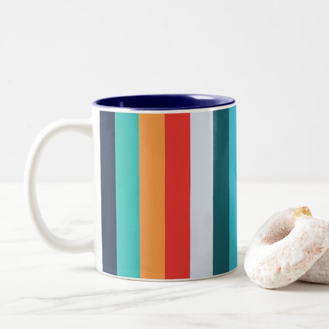 Taza Bicolor Rayas Retro Verticales Coloridas (Con donut)