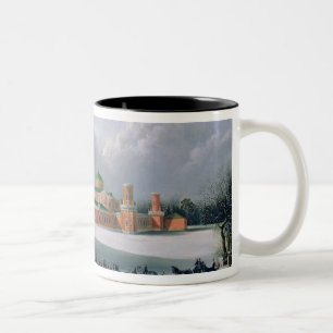 Taza Bicolor Raza del trineo en el parque de Petrovsky en Moscú