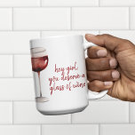Taza Bicolor Red Hey Chica Te Mereces Una Cita De Vino<br><div class="desc">Red Hey Chica Te Mereces Una Cita De Vino</div>