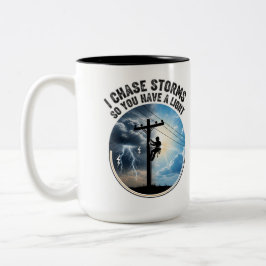 Taza Bicolor Regalo para Trabajador Eléctrico Moderno Liniero