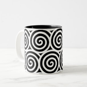 Taza Bicolor Remolinos espirales círculos en negro y blanco