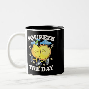 Taza Bicolor Reprimir el día en que el retro Pun Groovy se divi