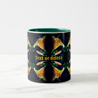 Taza Bicolor Resumen personalizado de la flor amarilla