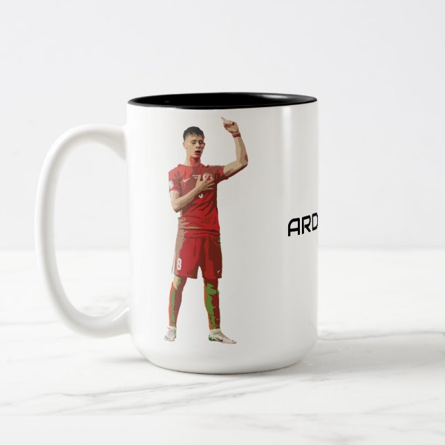 Taza Bicolor Retrato Artístico de Arda Güler (Izquierda)