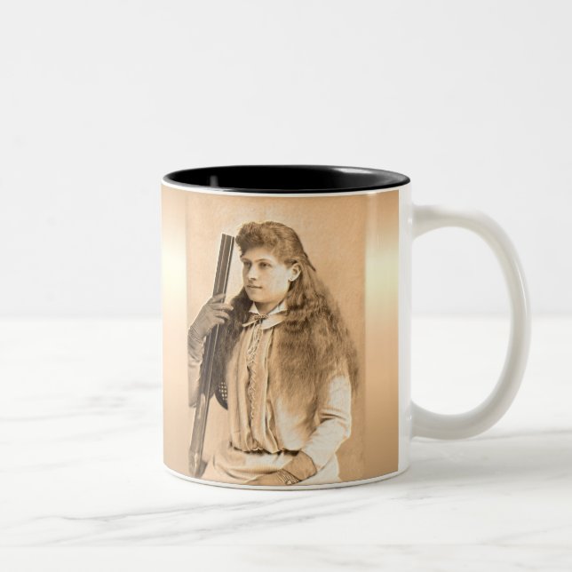 Taza Bicolor Retrato de Annie Oakley (Derecha)