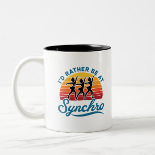 Taza Bicolor Retro De Patinaje Sincronizado Más Que Estar En Sy