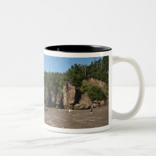 Taza Bicolor Rocas Hopewell y Exploración de Mareas del Océano