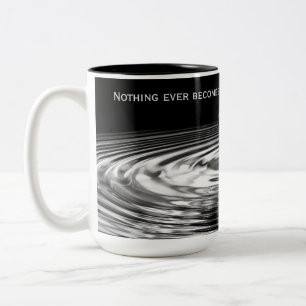 Taza Bicolor rosa rojo en gota de agua con cita