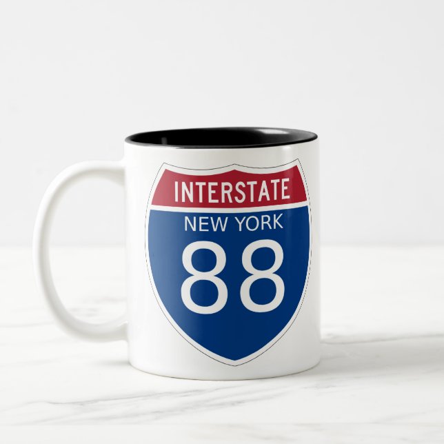 Taza Bicolor Rótulo Interestatal de Nueva York (Izquierda)