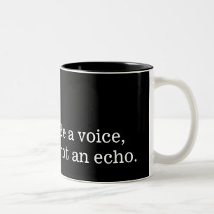 Taza Bicolor Sea una voz, no un eco