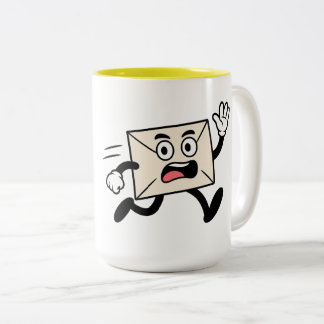 Taza Bicolor Señora de correos con correo