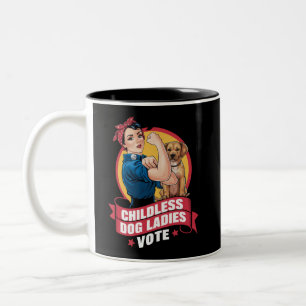 Taza Bicolor Señoras Gatas sin Hijos Votan Perro El Perro Rivet