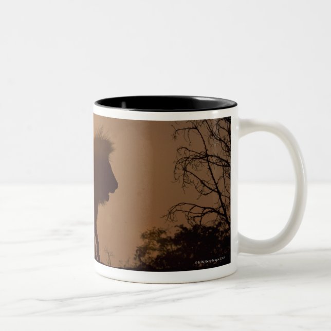 Taza Bicolor Silueta de un león (Derecha)