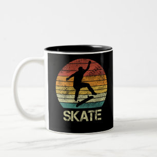 Taza Bicolor Skate Olli diseño vintage para patinadores