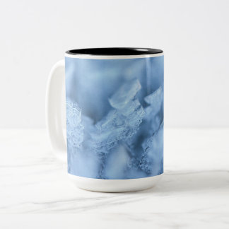 Taza Bicolor "Sky Blue Ice Cube Coffee Mug: Chill and Sip"