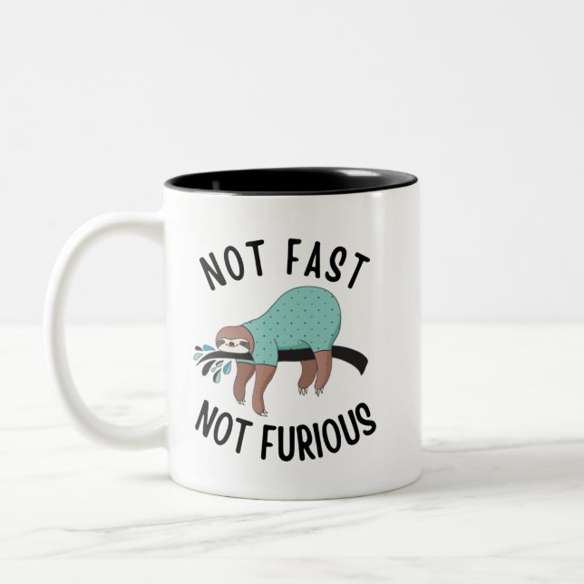 Taza Bicolor Sloth Not Fast Not Furious (Izquierda)