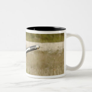 Taza Bicolor soldados que encienden una jabalina FGM-148