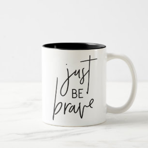 Taza Bicolor SÓLO SER VALIENTE moda moderna con letras a mano n