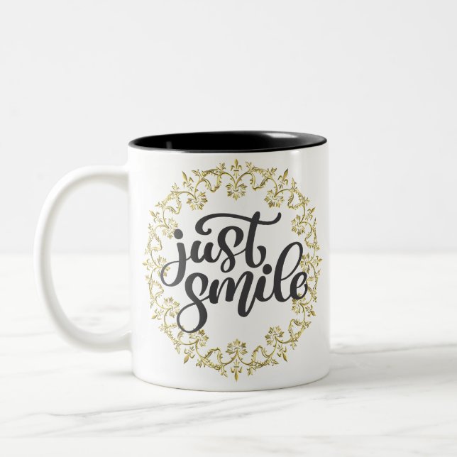 Taza Bicolor Sólo sonríe (Izquierda)