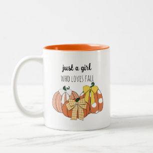 Taza Bicolor Solo Una Chica Que Ama Las Hojas De Otoño Calabaza