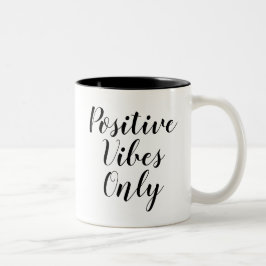 Taza Bicolor Sólo vibraciones positivas | Inspirador eslogan Ci
