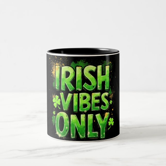Taza Bicolor Solo vídeos irlandeses (Centro)