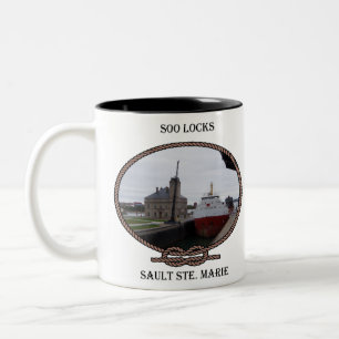 Taza Bicolor Soo Locks mug