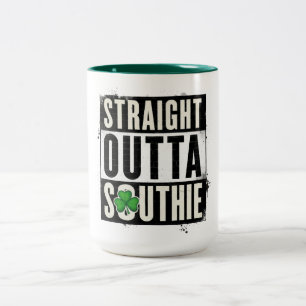 Taza Bicolor Straight Outta Southie