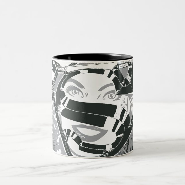 Taza Bicolor Supergirl Black and White (Centro)