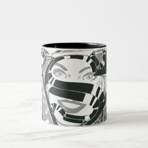 Taza Bicolor Supergirl blanco y negro