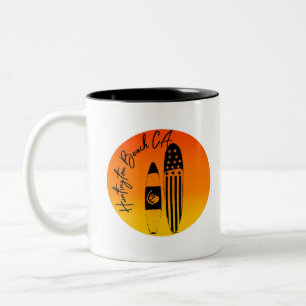 Taza Bicolor “Tablas de surf y puestas de sol de Huntington Bea