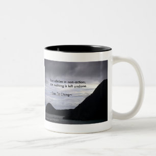 Taza Bicolor Tao Te Ching No.7/