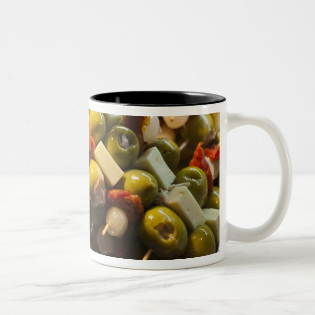 Taza Bicolor Tapas hechas con aceitunas rellenas (Derecha)